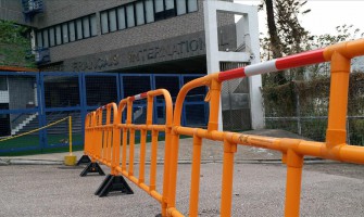 Temporary fencing at French International School, Hong Kong