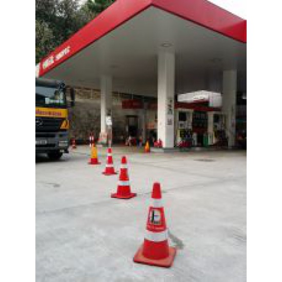 75cm PVC cone